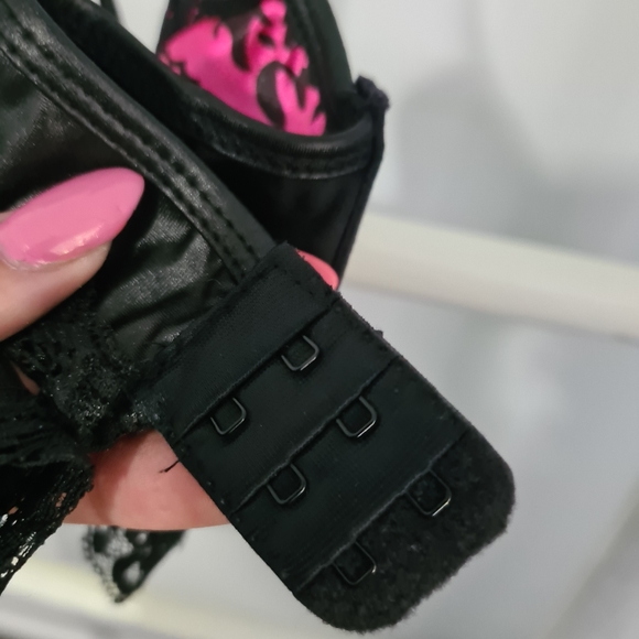 Lingerie 8-10 leather look 😍 - Picture 6 of 10